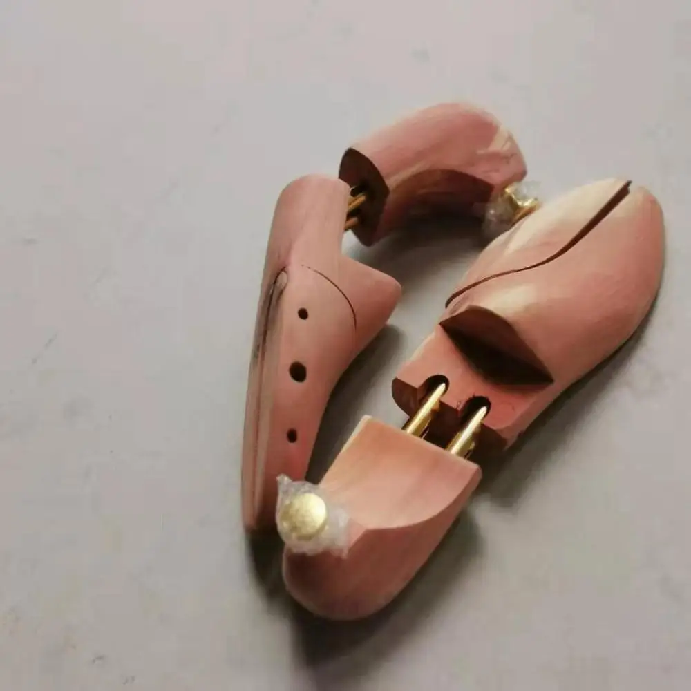 دعامة أحذية من خشب الأرز من ال - مراجعة Shoe Tree Cedar وسعره