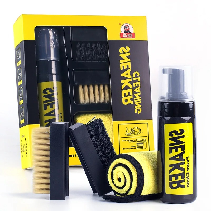 طقم تنظيف أحذية رياضية رغوي خا - مراجعة Sneaker Care For Suede وسعره