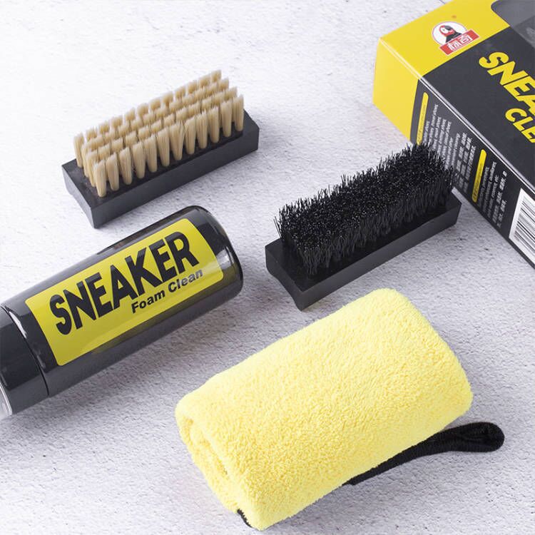 طقم تنظيف أحذية رياضية رغوي خا - مراجعة Sneaker Care For Suede وسعره